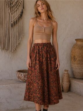 Vintage 80’s Leslie Fay Red Floral Rose Print Elastic Waist Skirt Size 8